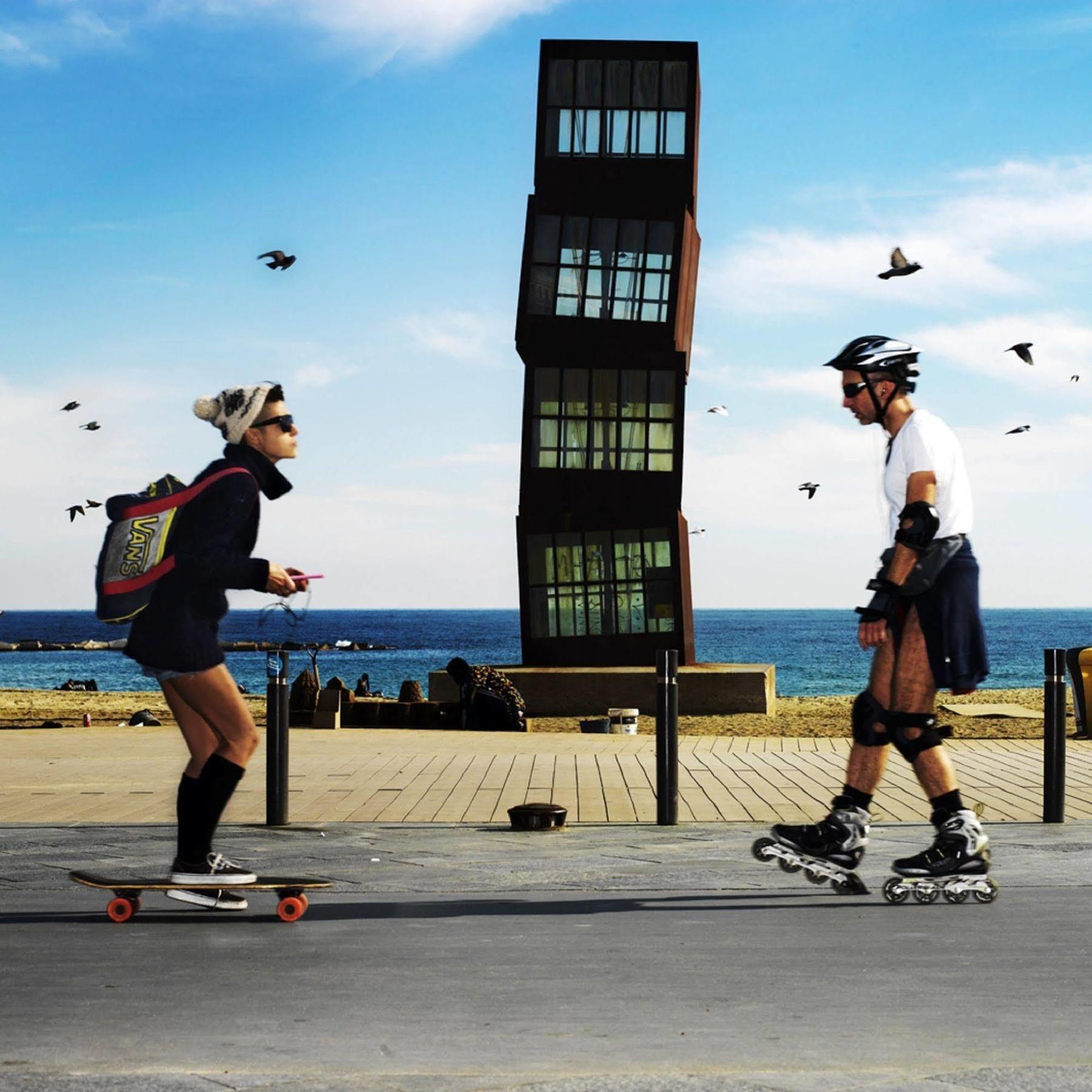 Amistat Beach Hostel Barcelona Ngoại thất bức ảnh